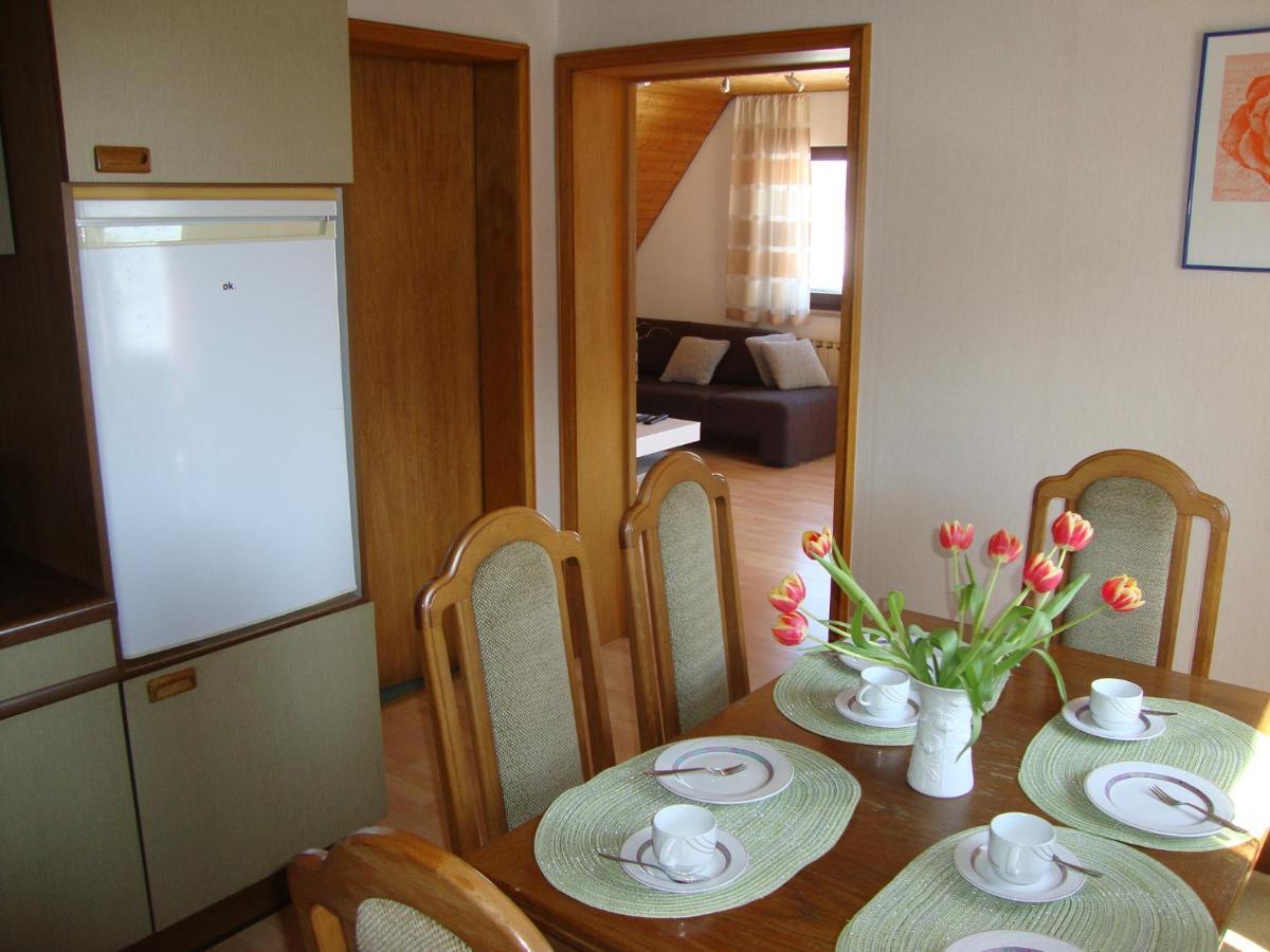 Apartmán Haus Reif Dombuhl Exteriér fotografie